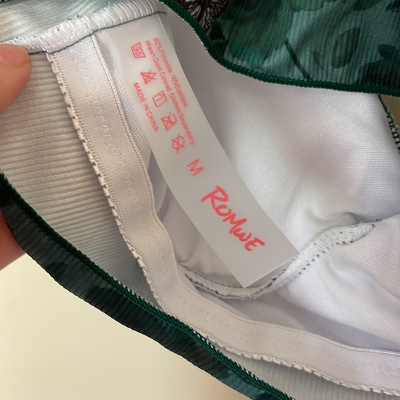 Build in bra bustier crop top butterfly - Picture 4 of 4